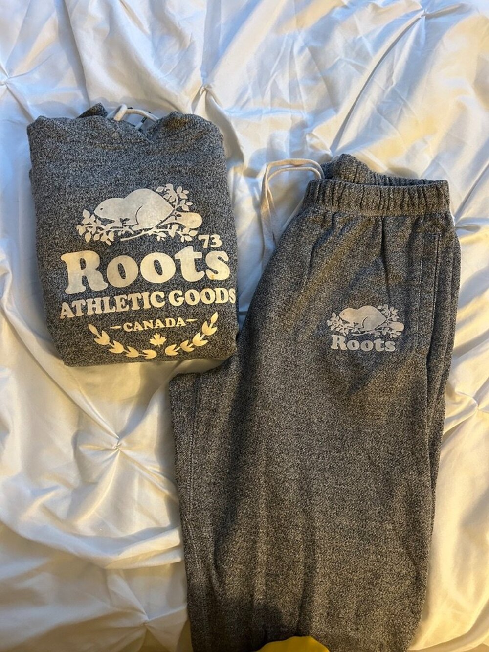 ROOTS Original Set Tracksuit Kanga Hoodie Salt Pepper Gray Sweater Jogger White - Picture 3 of 6